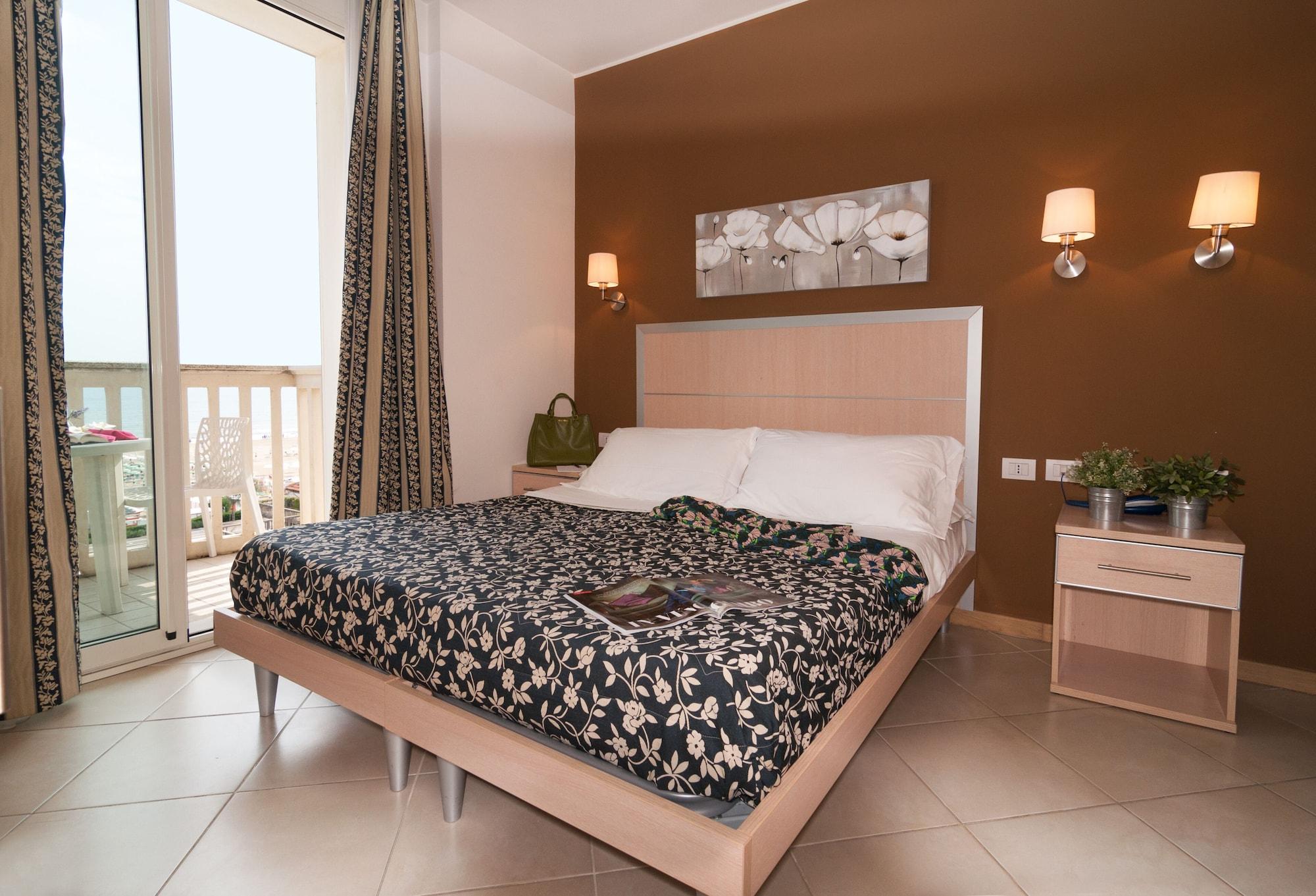 Residence T2 Римини Экстерьер фото