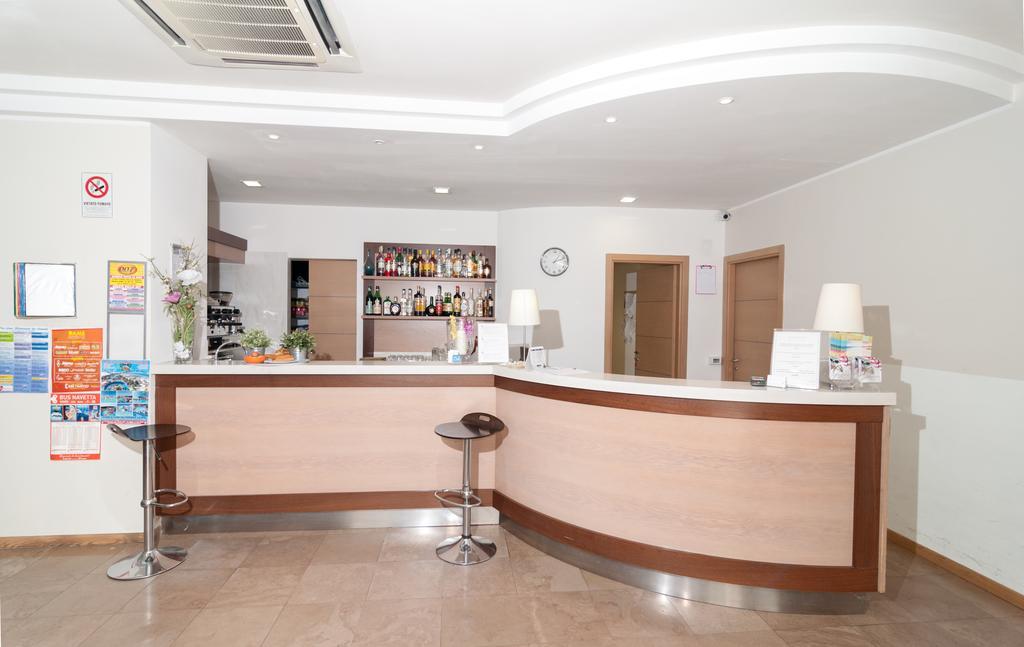 Residence T2 Римини Экстерьер фото