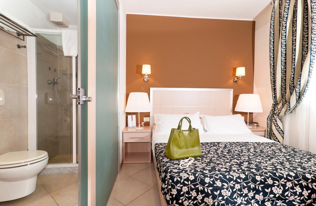 Residence T2 Римини Экстерьер фото