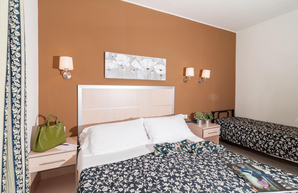 Residence T2 Римини Экстерьер фото