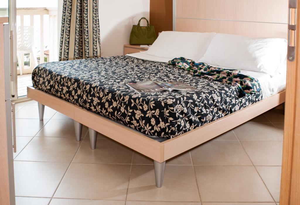 Residence T2 Римини Экстерьер фото