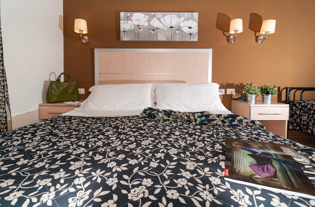 Residence T2 Римини Экстерьер фото